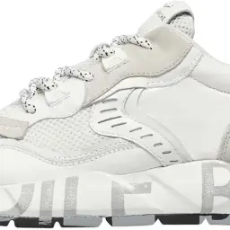 Scarpa da ginnastica bianca da uomo, con lacci a fantasia e suola con logo "Voile Blanche" in rilievo. Stile moderno e casual.
